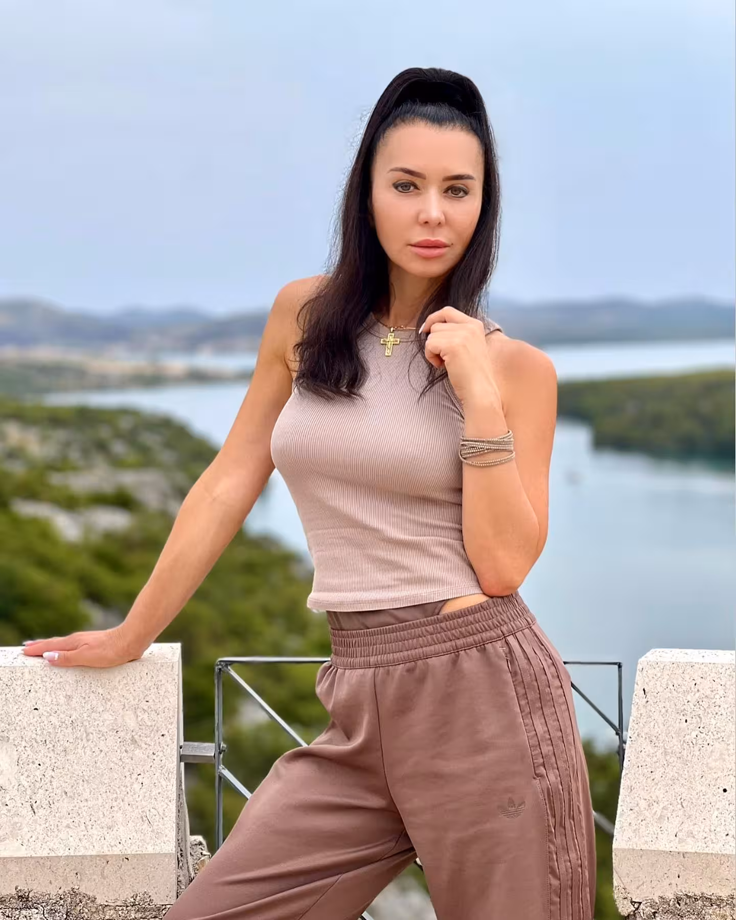 Vika older ukraine brides