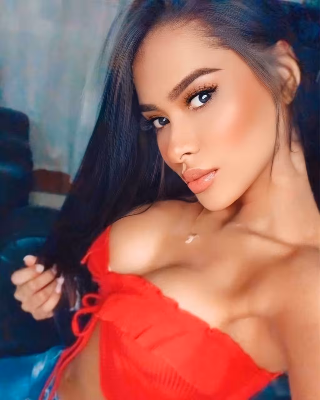 MELISA 33 Medellin Colombia I am dating man for a loving partnership