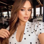 Maria 20 Warsaw-Kyiv Ukraine I am dating man for warmth and care