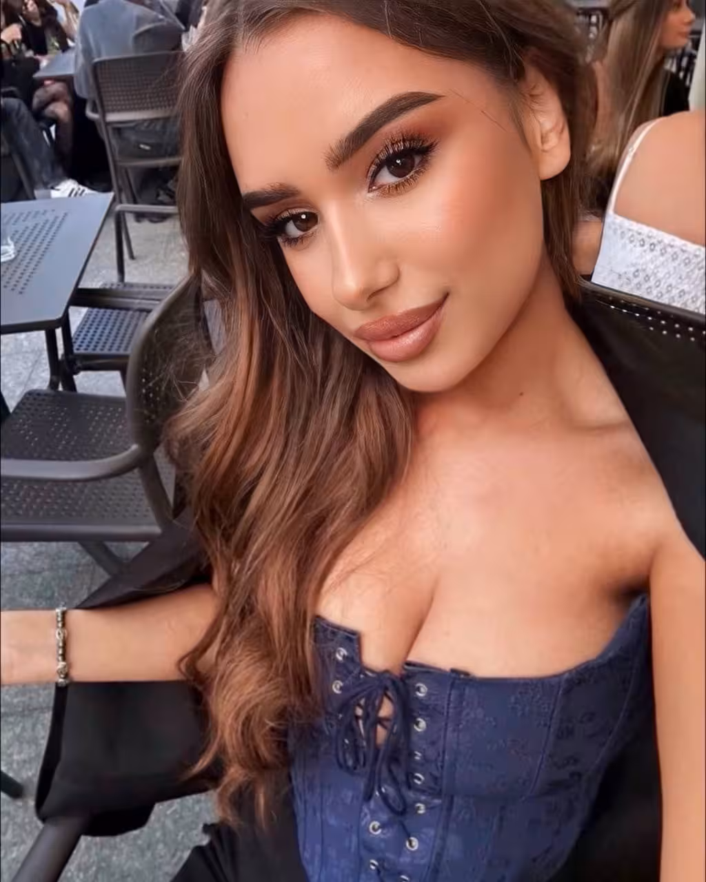 Maria 20 Warsaw-Kyiv Ukraine I am dating man for warmth and care