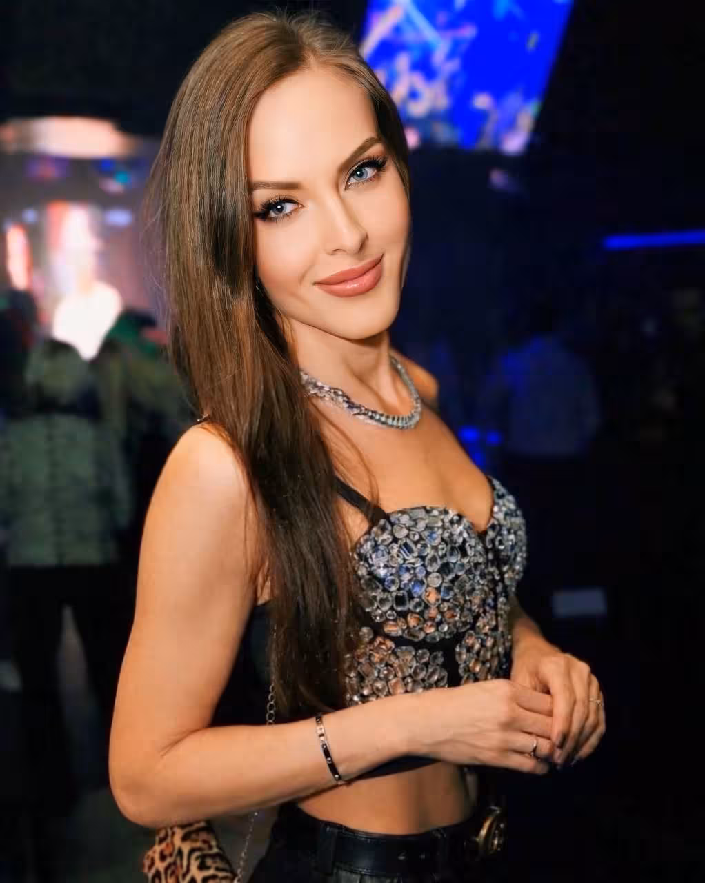 Natalia 42 Turin Italy I am dating man who shares my values