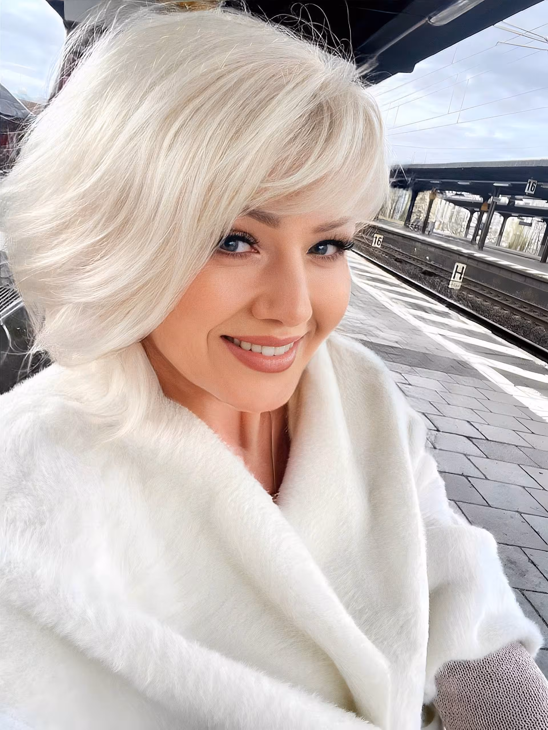 Natalia 48 Warnemünde  Germany Looking for a man to date and feel safe