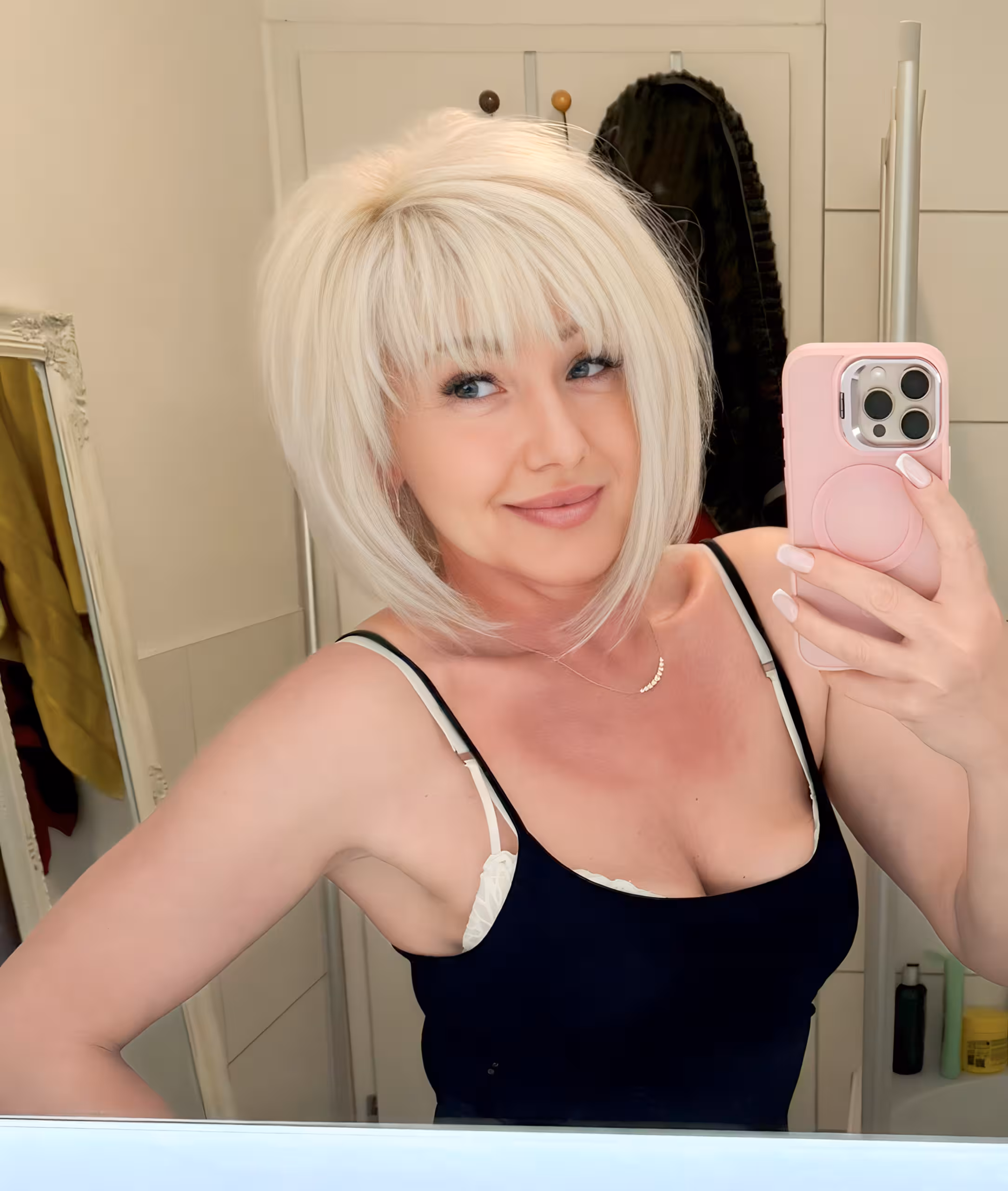 Natalia 48 Warnemünde  Germany Looking for a man to date and feel safe