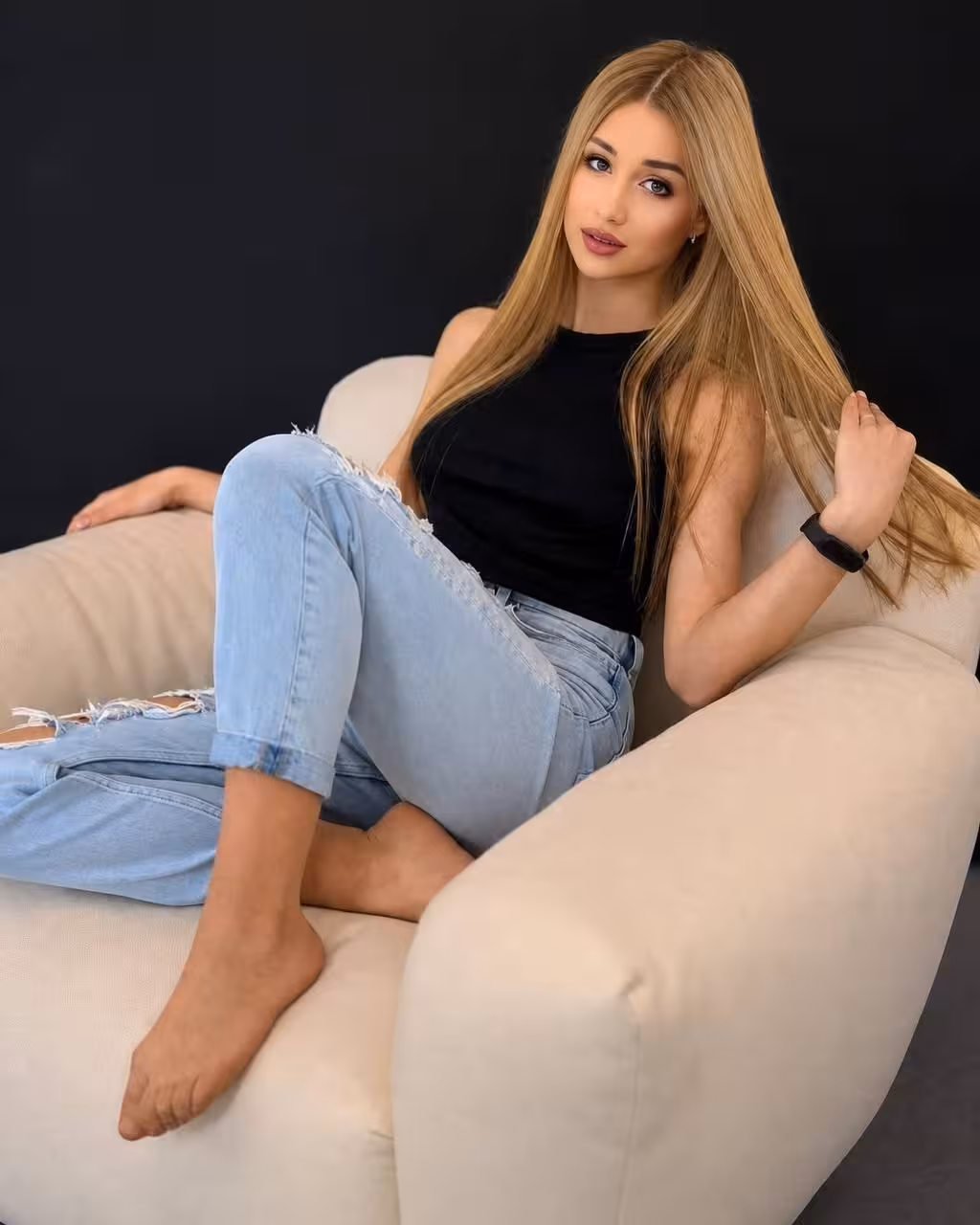 Kate 18 Kropyvnytskyi Ukraine Looking for a man to date and grow old with