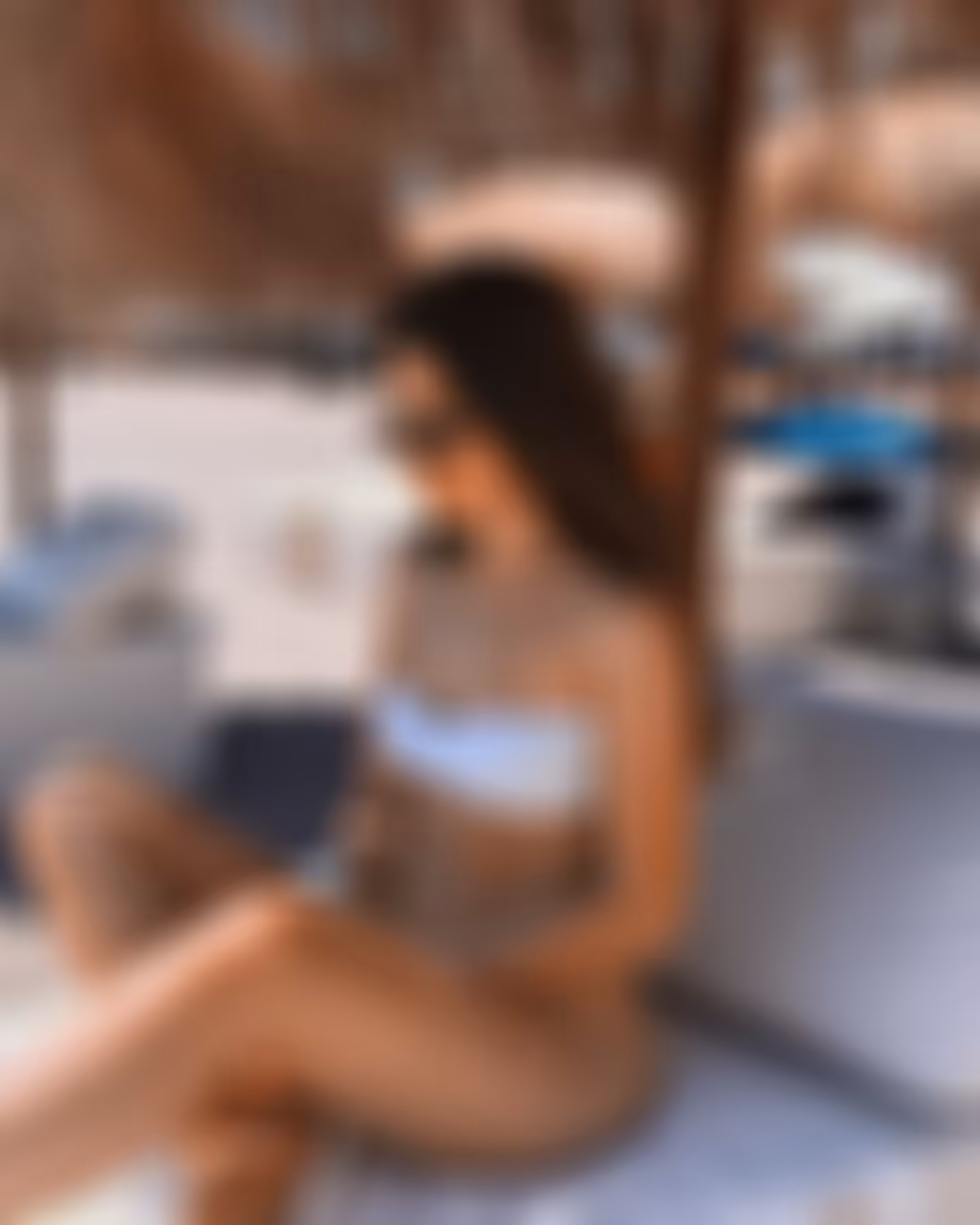 Iryna 34 Lisboa Portugal Looking for a man to date and laugh together