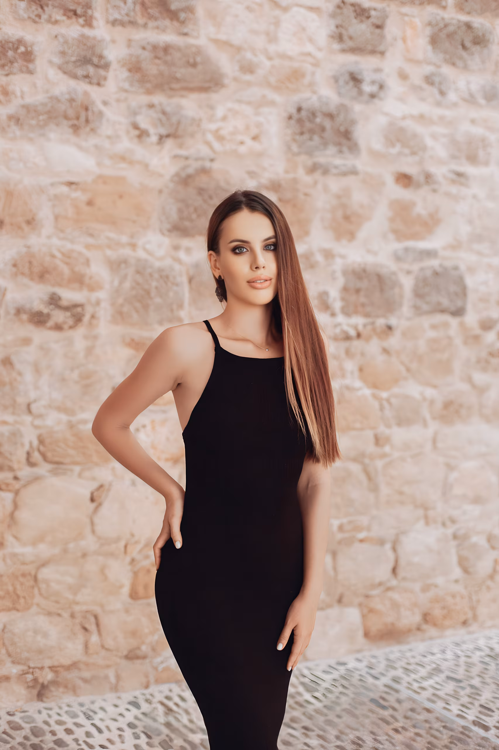 Lilia 30 Bucharest Romania Looking for a man to date and never let go