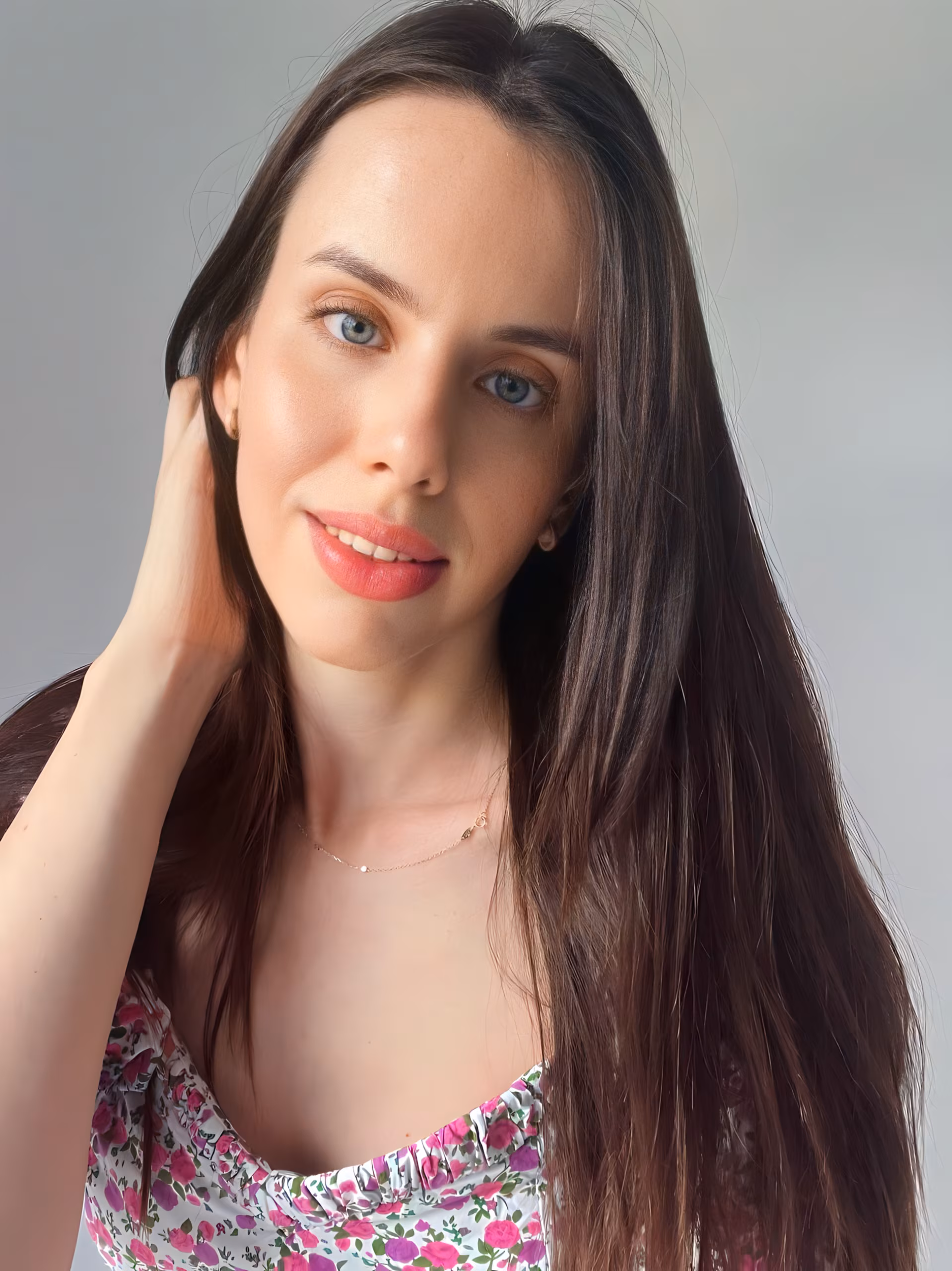 Lilia 30 Bucharest Romania Looking for a man to date and never let go