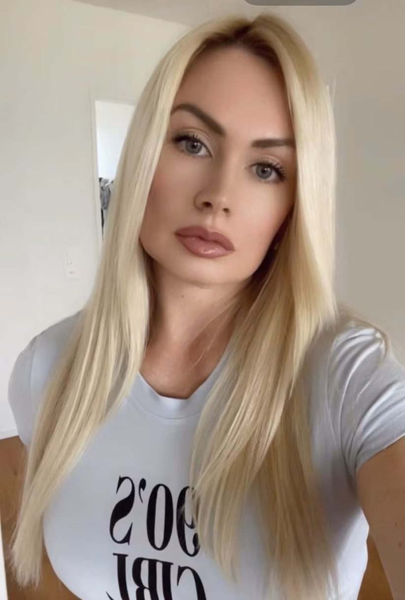 Iryna 42 Kryvyi Rih Ukraine I am dating man who is family oriented