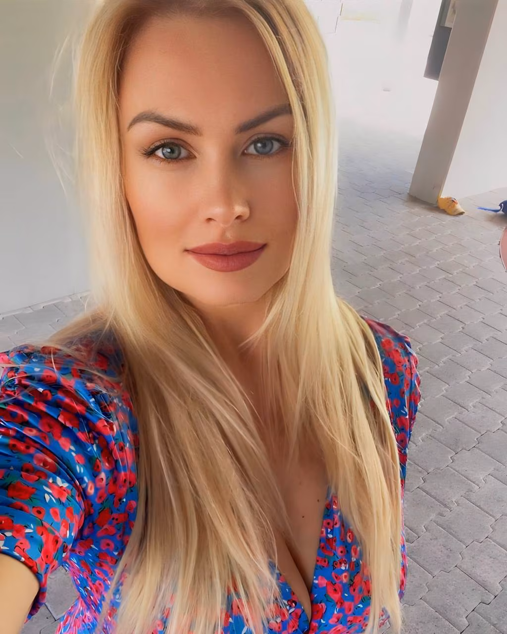 Iryna 42 Kryvyi Rih Ukraine I am dating man who is family oriented
