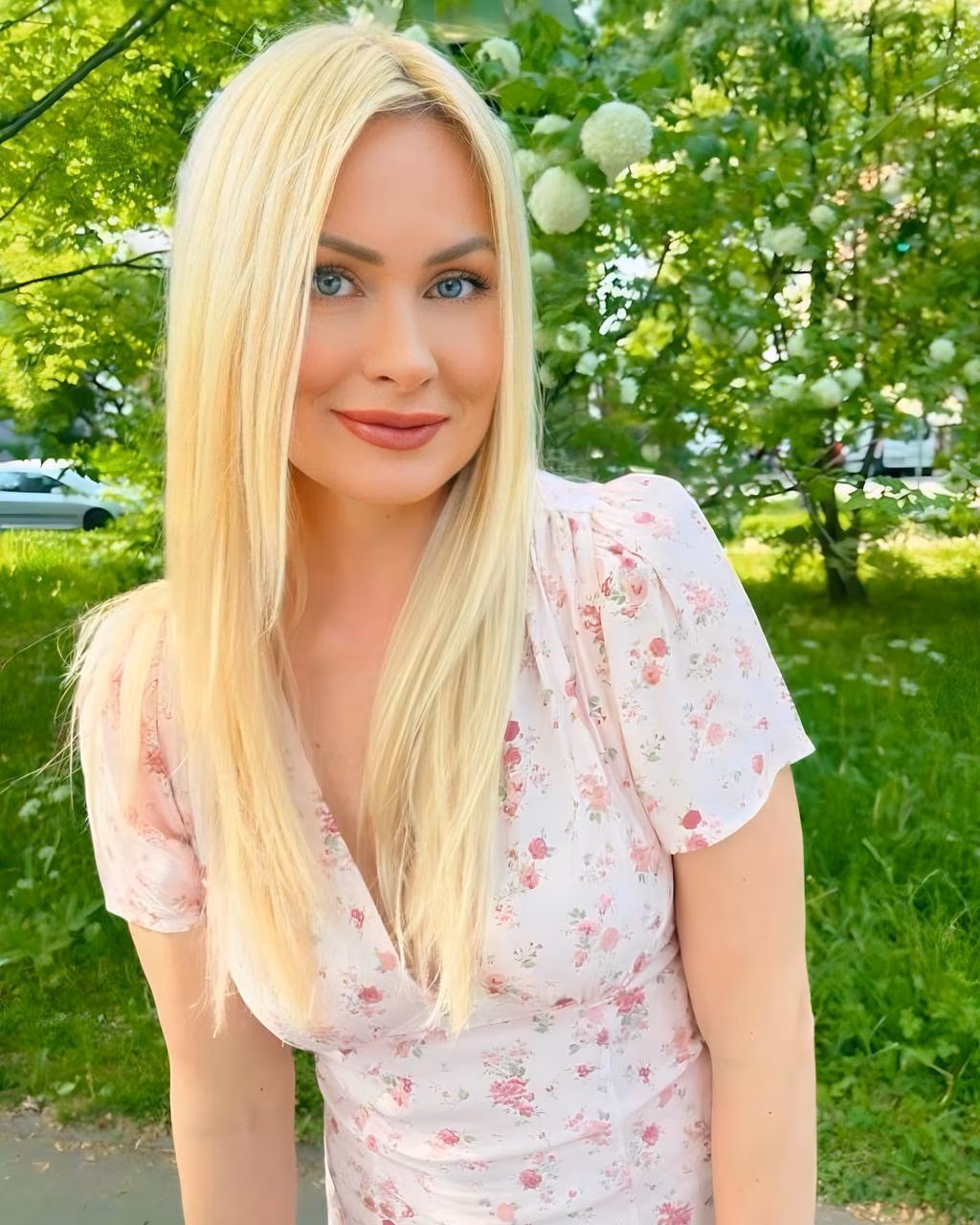 Iryna 42 Kryvyi Rih Ukraine I am dating man who is family oriented