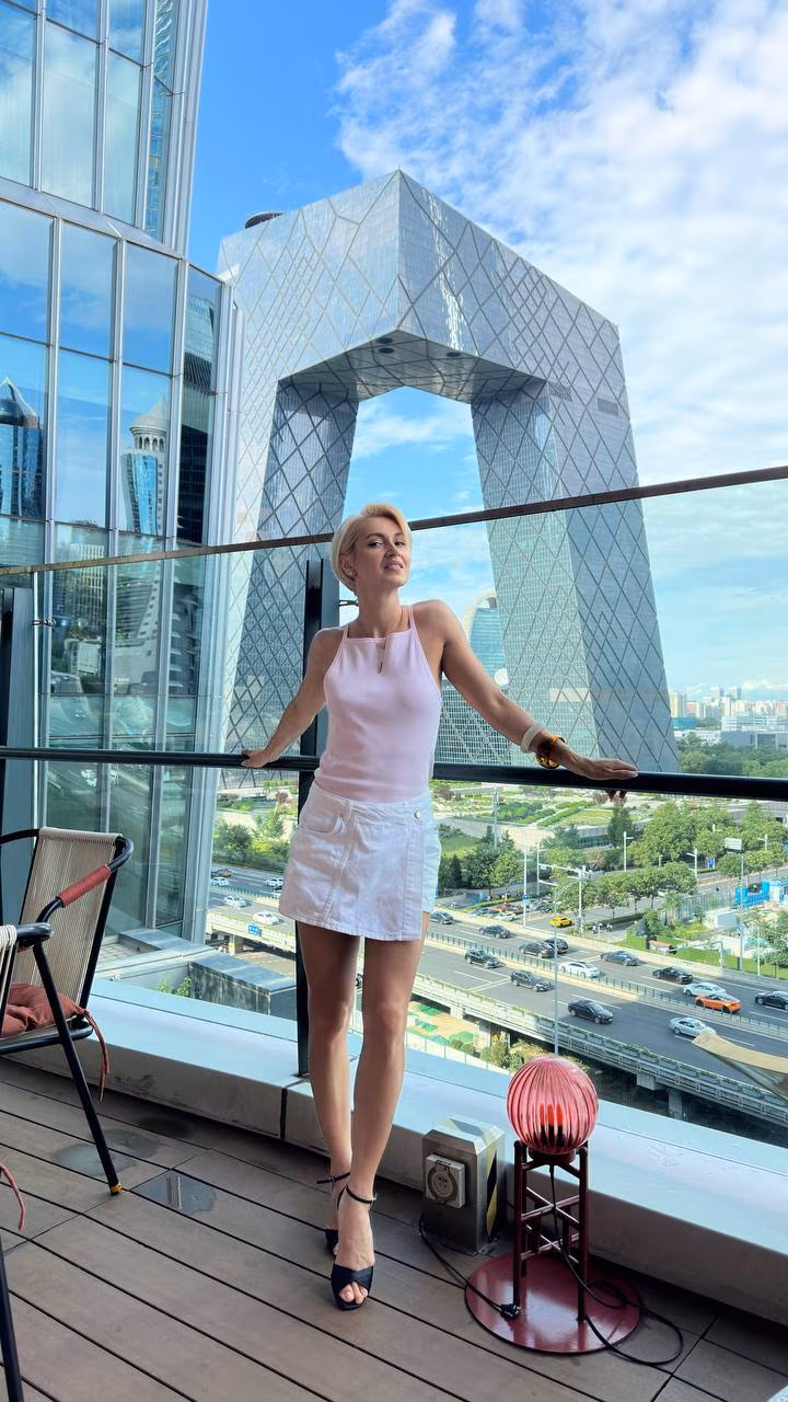 Oksana 35 Kiev Ukraine I am dating man who makes me feel special