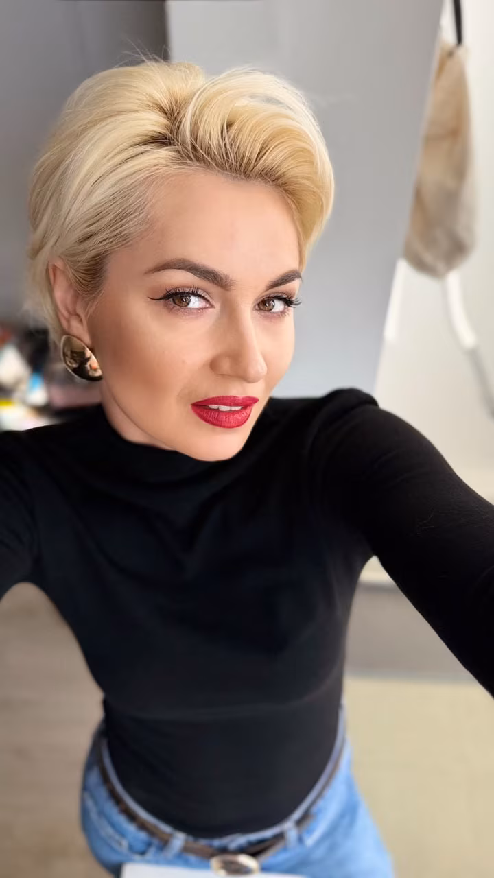 Oksana 35 Kiev Ukraine I am dating man who makes me feel special