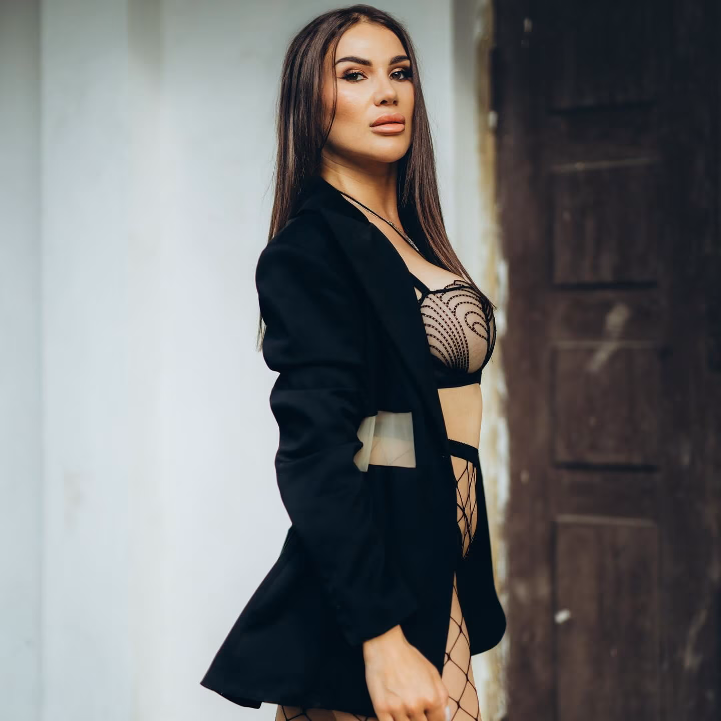 Alina 33 Novohrad-Volynskyi Ukraine I want to date a man who is confident
