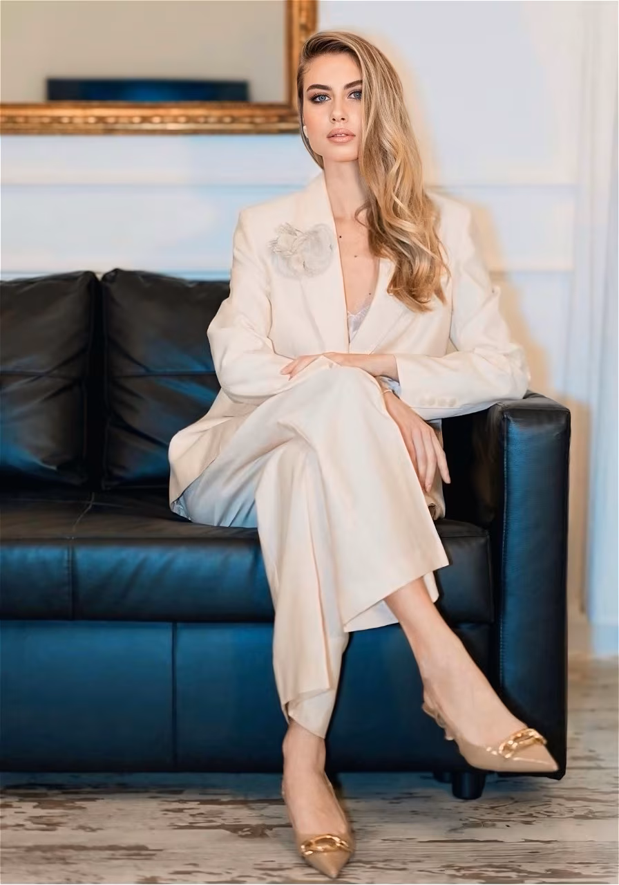 Daria 32 Kyiv Ukraine I want to date a man who is generous
