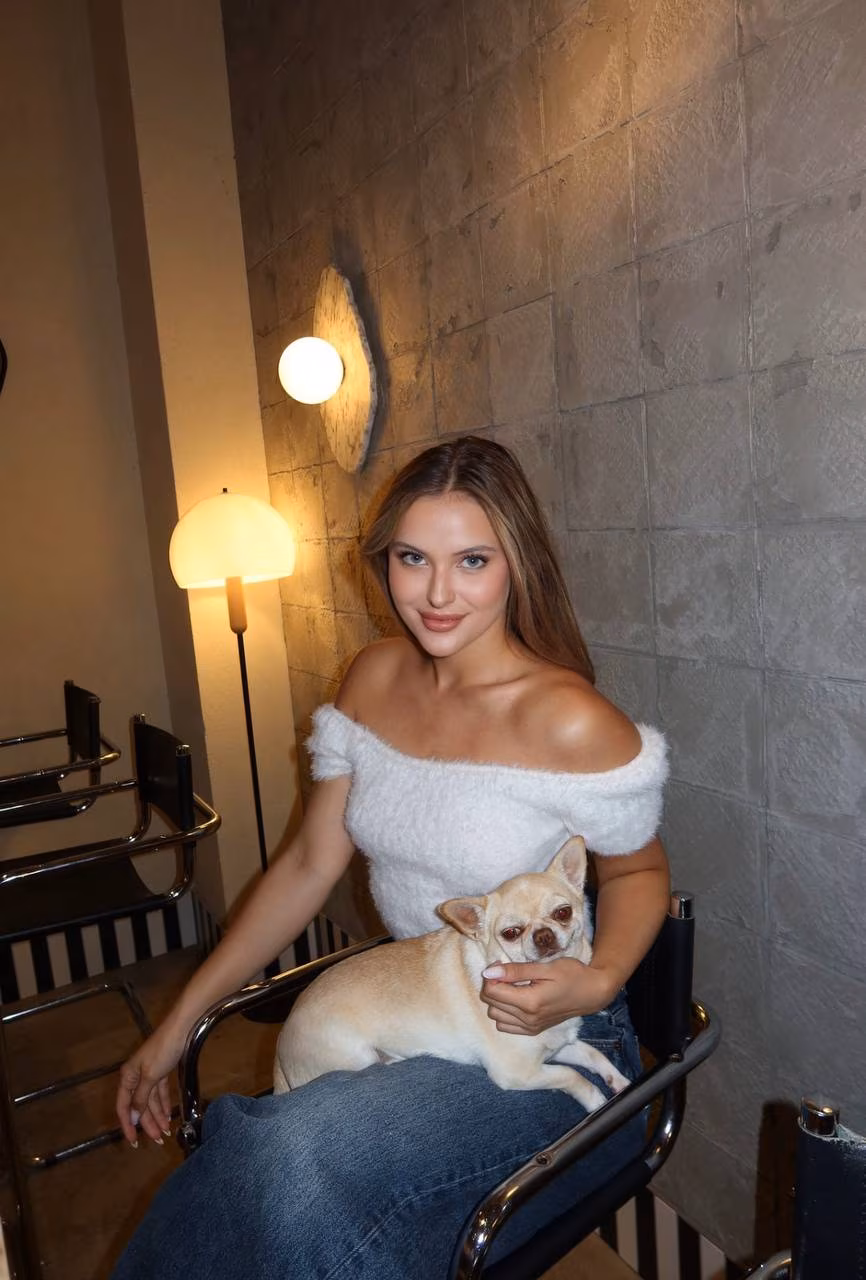 Tetiana 28 Warsaw Poland I want to date a man with family values