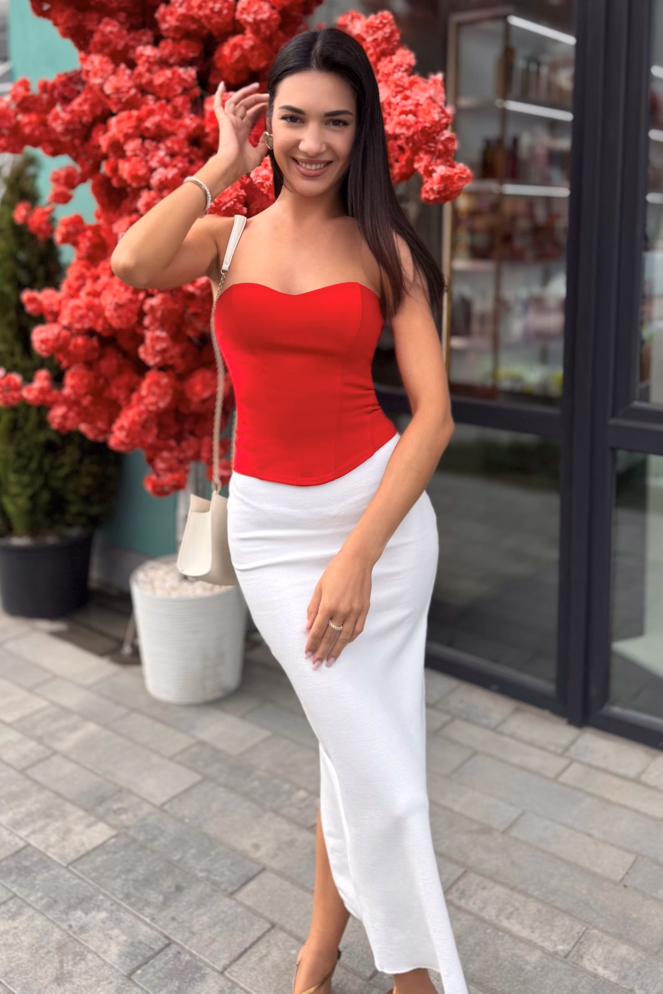 Anna 29 Kyiv  Ukraine Looking for a man to date and share dreams
