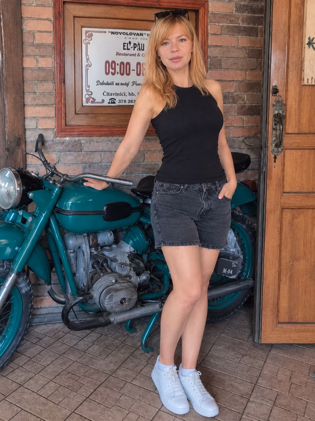Marina 42 Dnipro Ukraine Looking for a man to date and travel together