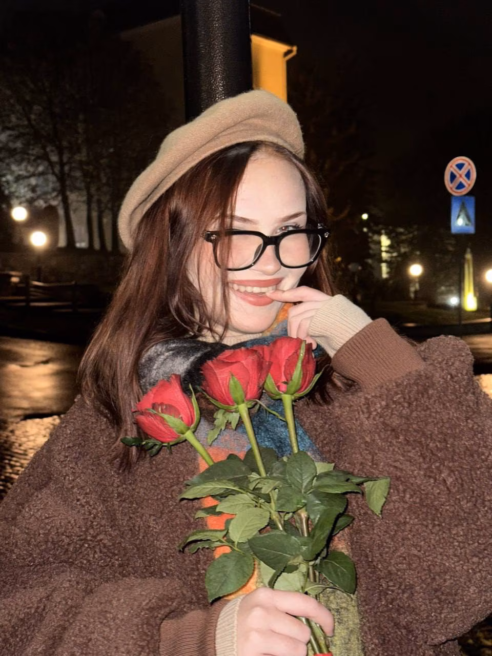 Yana 18 Lutsk Ukraine I am dating man for a loving partnership