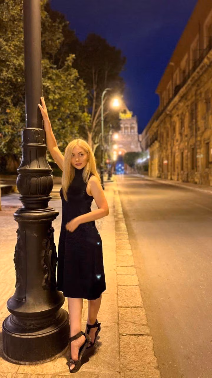Maria 39 Kyiv Ukraine I am dating man for warmth and care