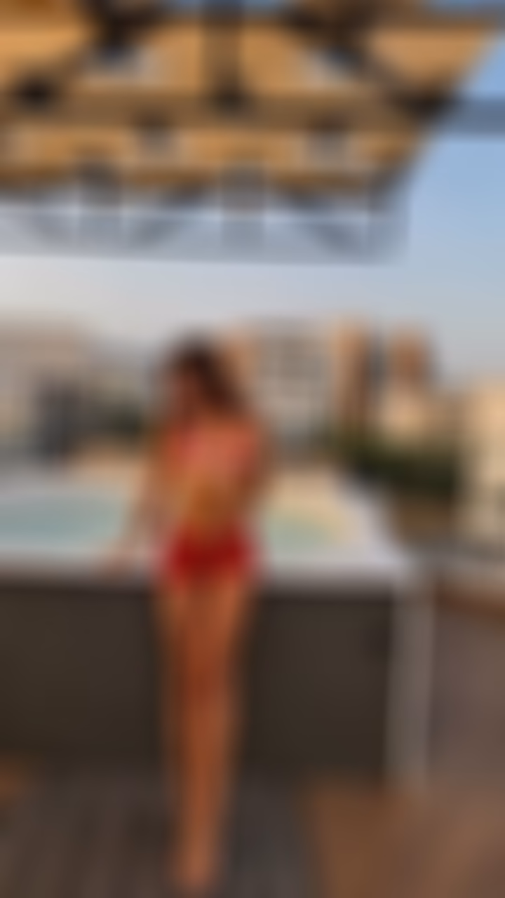 Yana 21 Novovolynsk Ukraine I am dating man who is adventurous