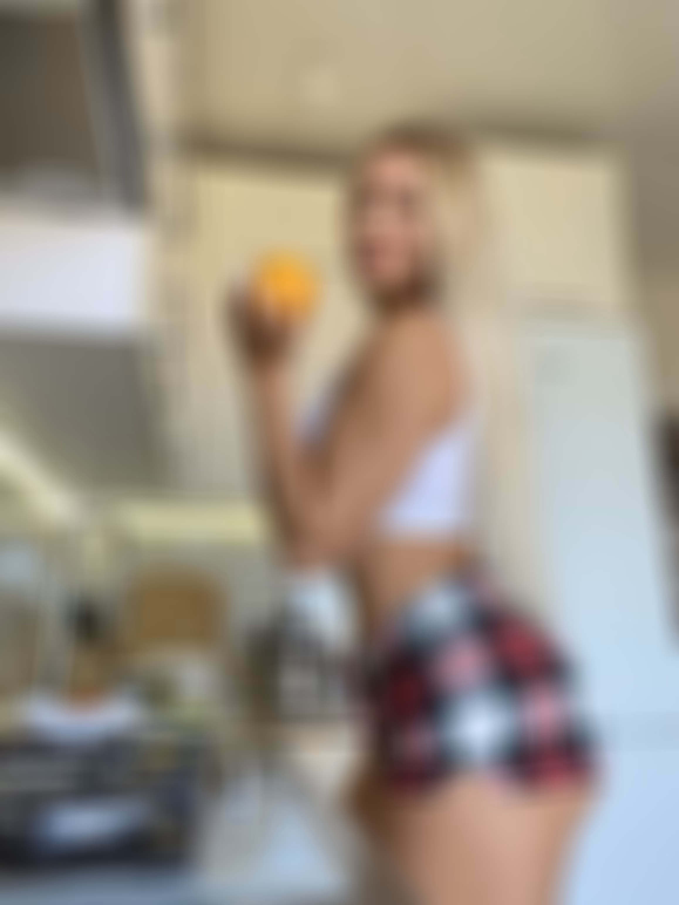 Yulia 40 Keswick Canada I am dating man who is a gentleman