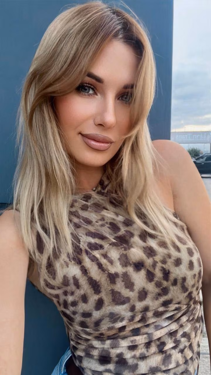 Victoria 37 Odesa Ukraine I am dating man who is a good listener