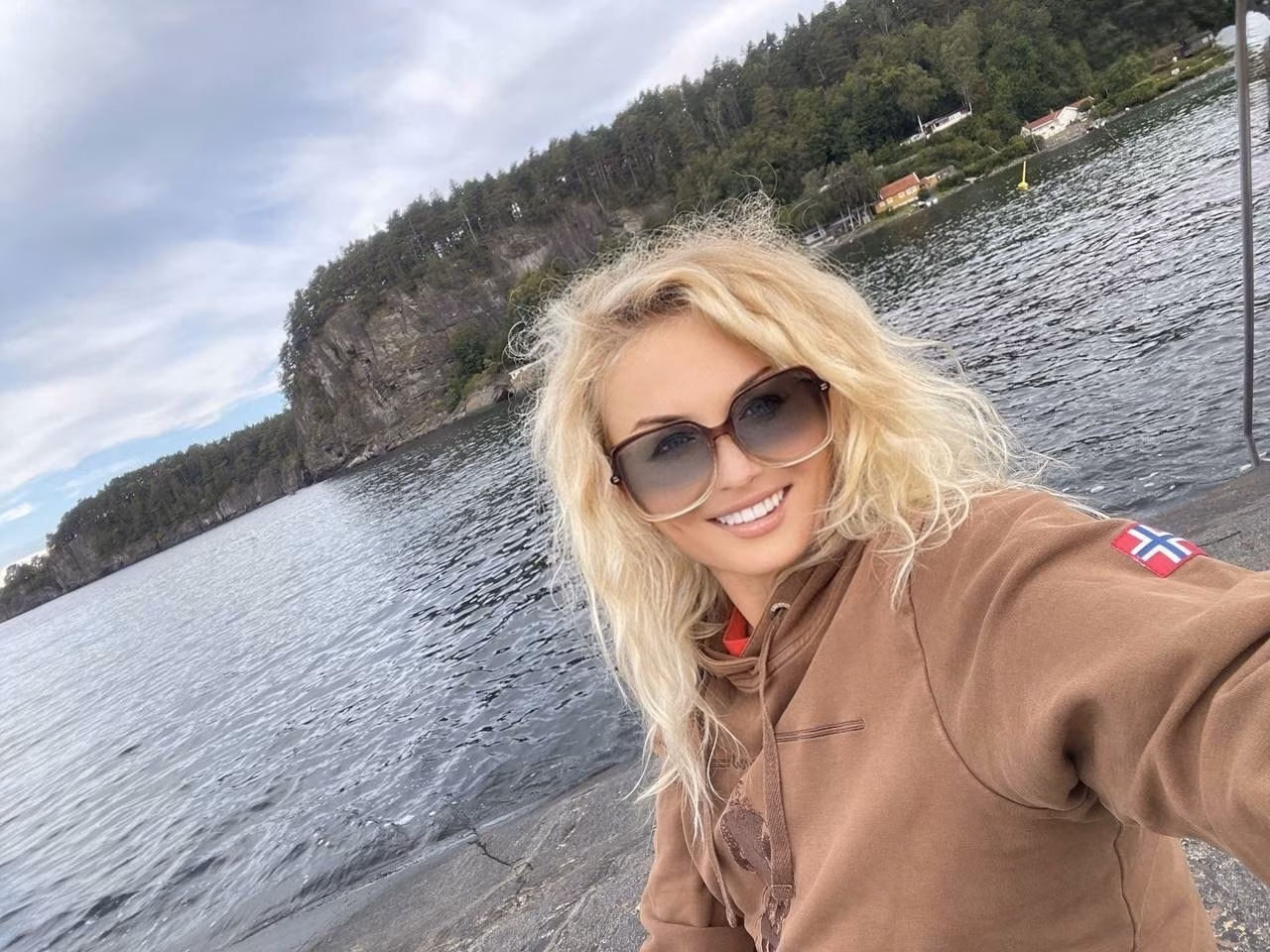 Ketino 46 Skien Norway I am dating man who is family oriented