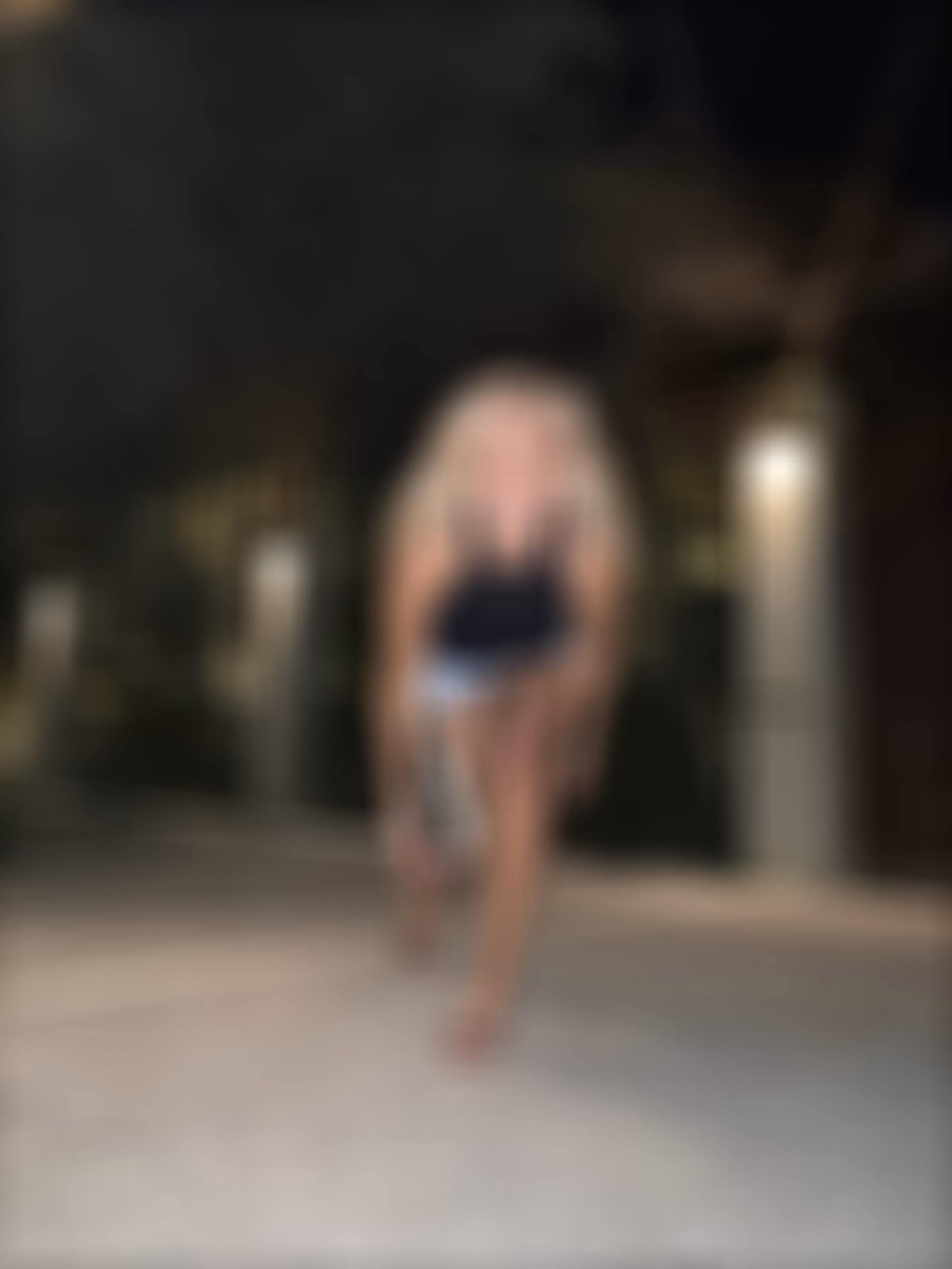 Ketino 46 Skien Norway I am dating man who is family oriented