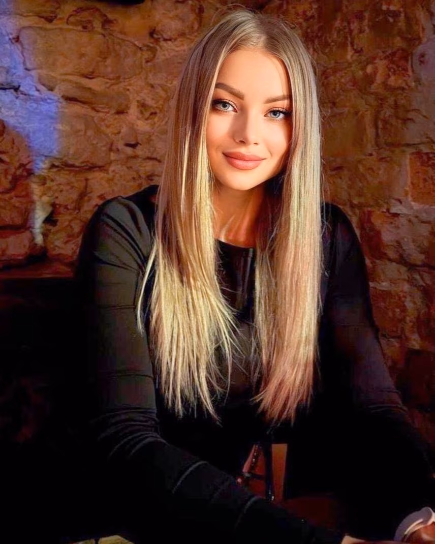 Anna 35 Ivano-Frankivsk Ukraine I am dating man who shares my values