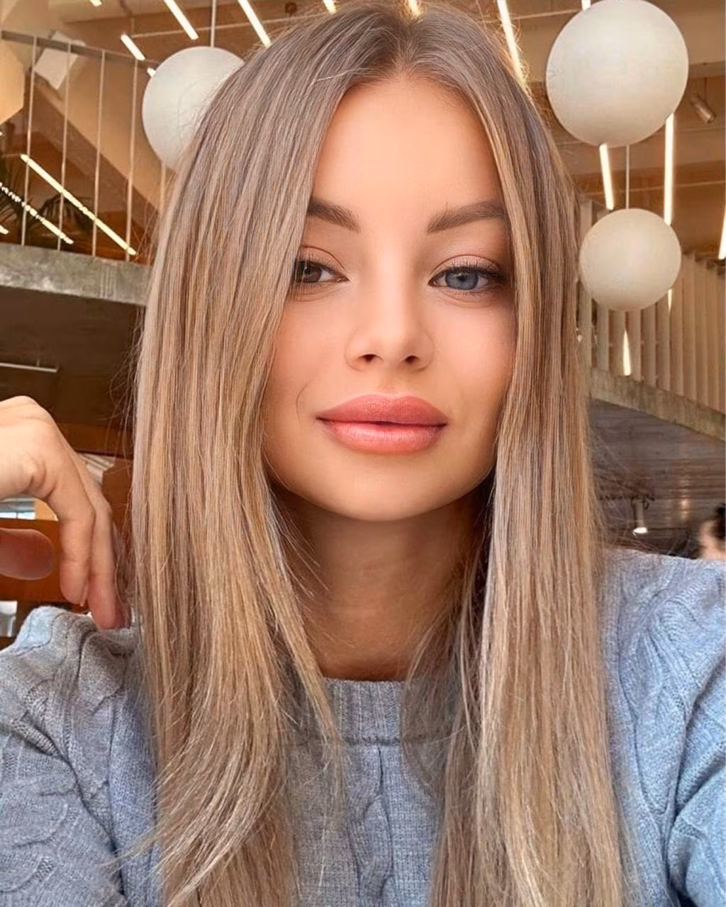 Anna 35 Ivano-Frankivsk Ukraine I am dating man who shares my values