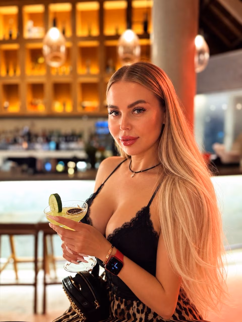 Alena 45 Kyiv Ukraine I want to date a man who is devoted