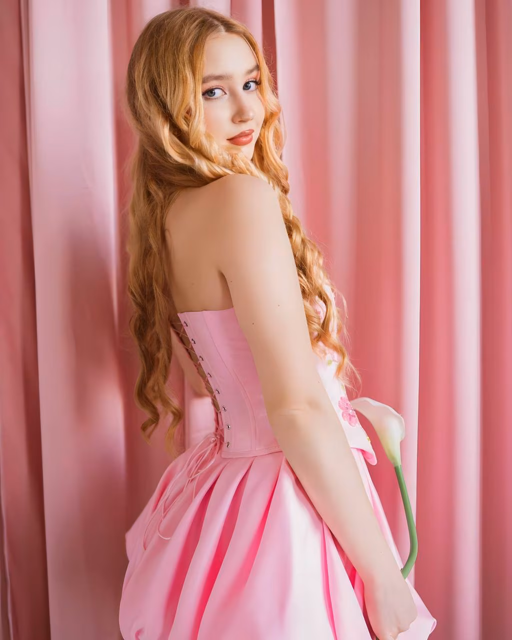 Alisa 18 Kiev Ukraine Looking for a man to date and be myself
