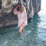 Victoria 51 Berlin Germany Looking for a man to date and build dreams