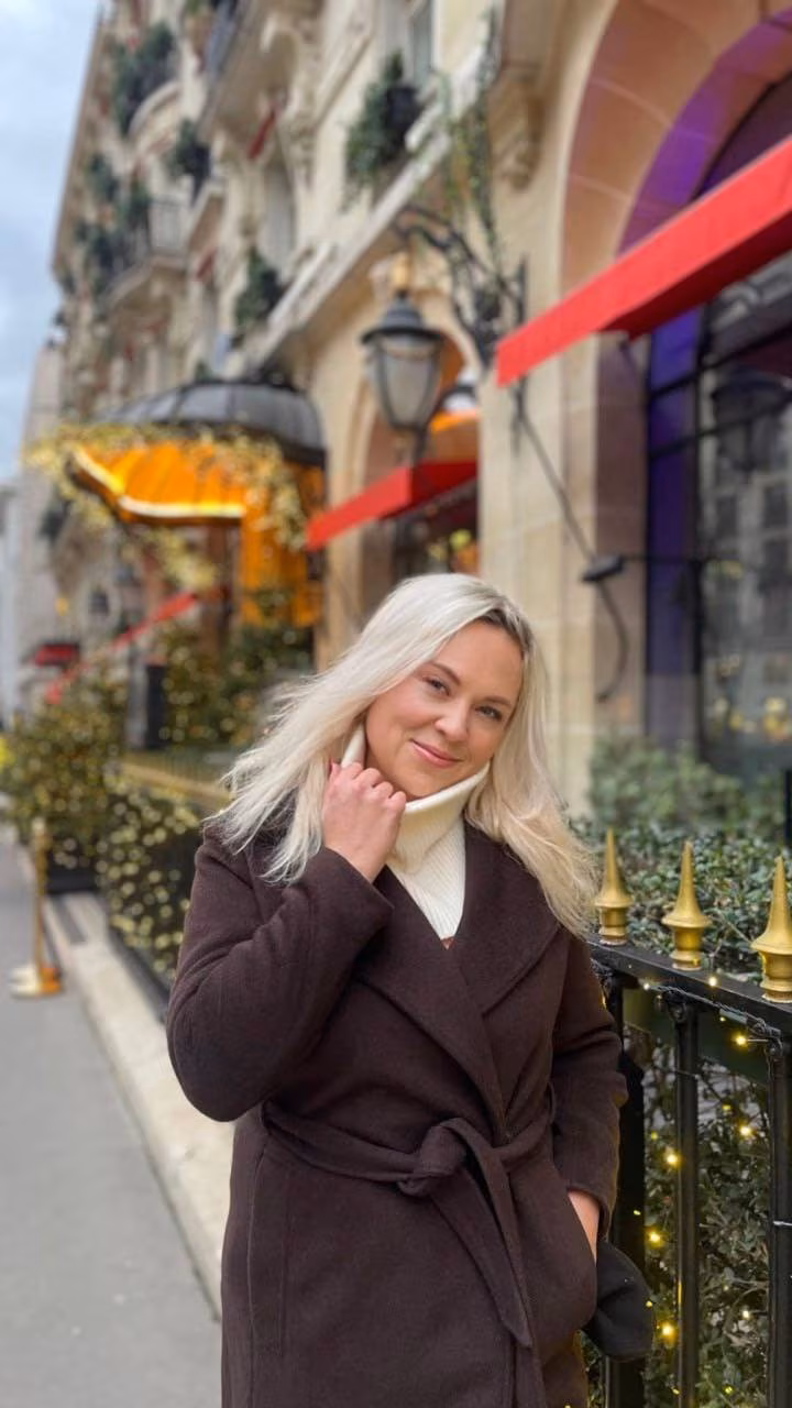 Victoria 51 Berlin Germany Looking for a man to date and build dreams