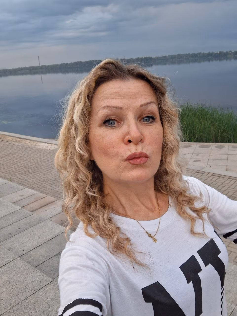 Irina 57 Dnipro  Ukraine Looking for a man to date and enjoy life