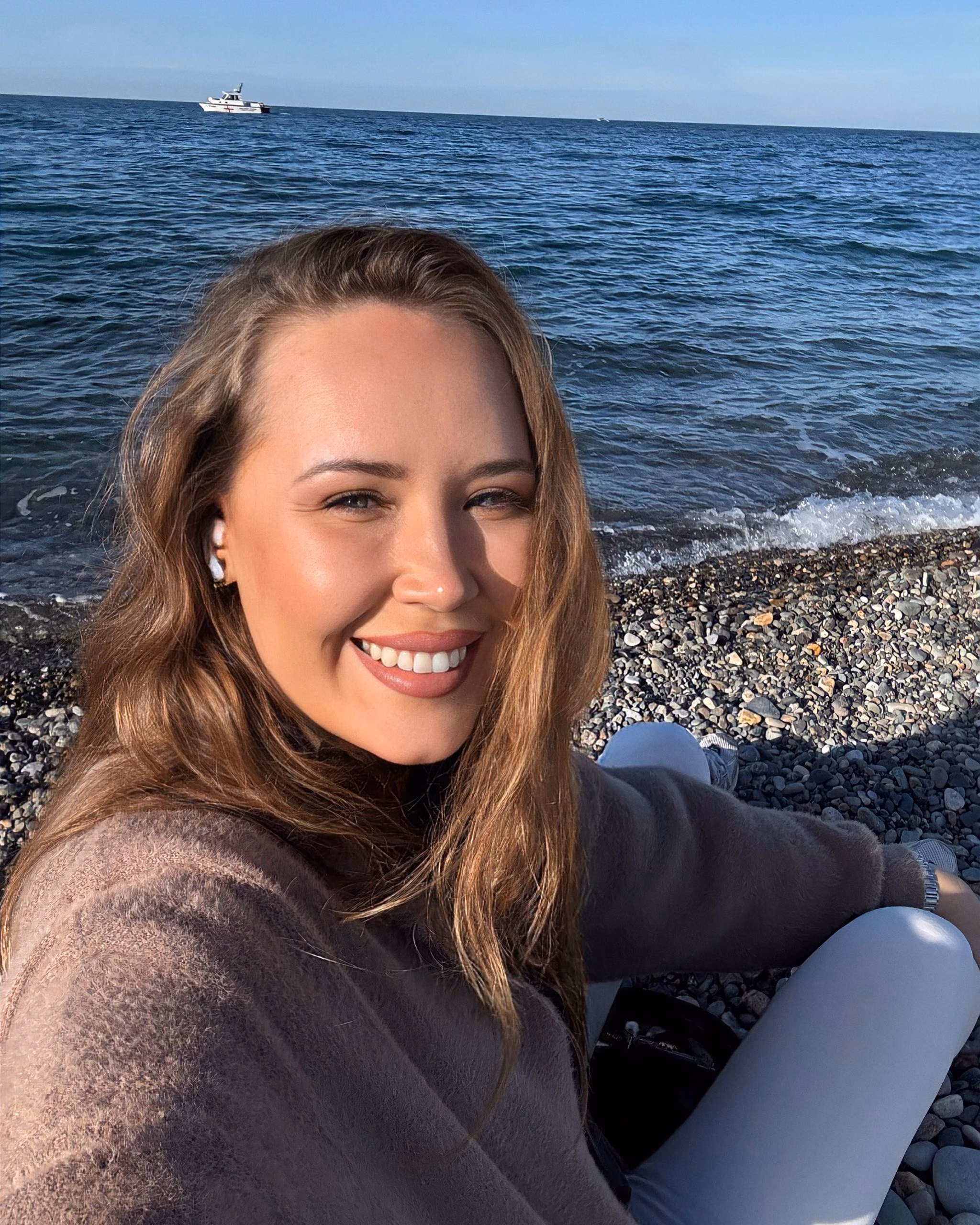 Valeriia 37 Warsaw Poland Looking for a man to date and feel safe
