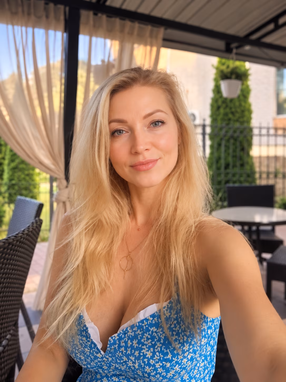 Elena 47 Vinnitsa Ukraine Looking for a man to date and laugh together