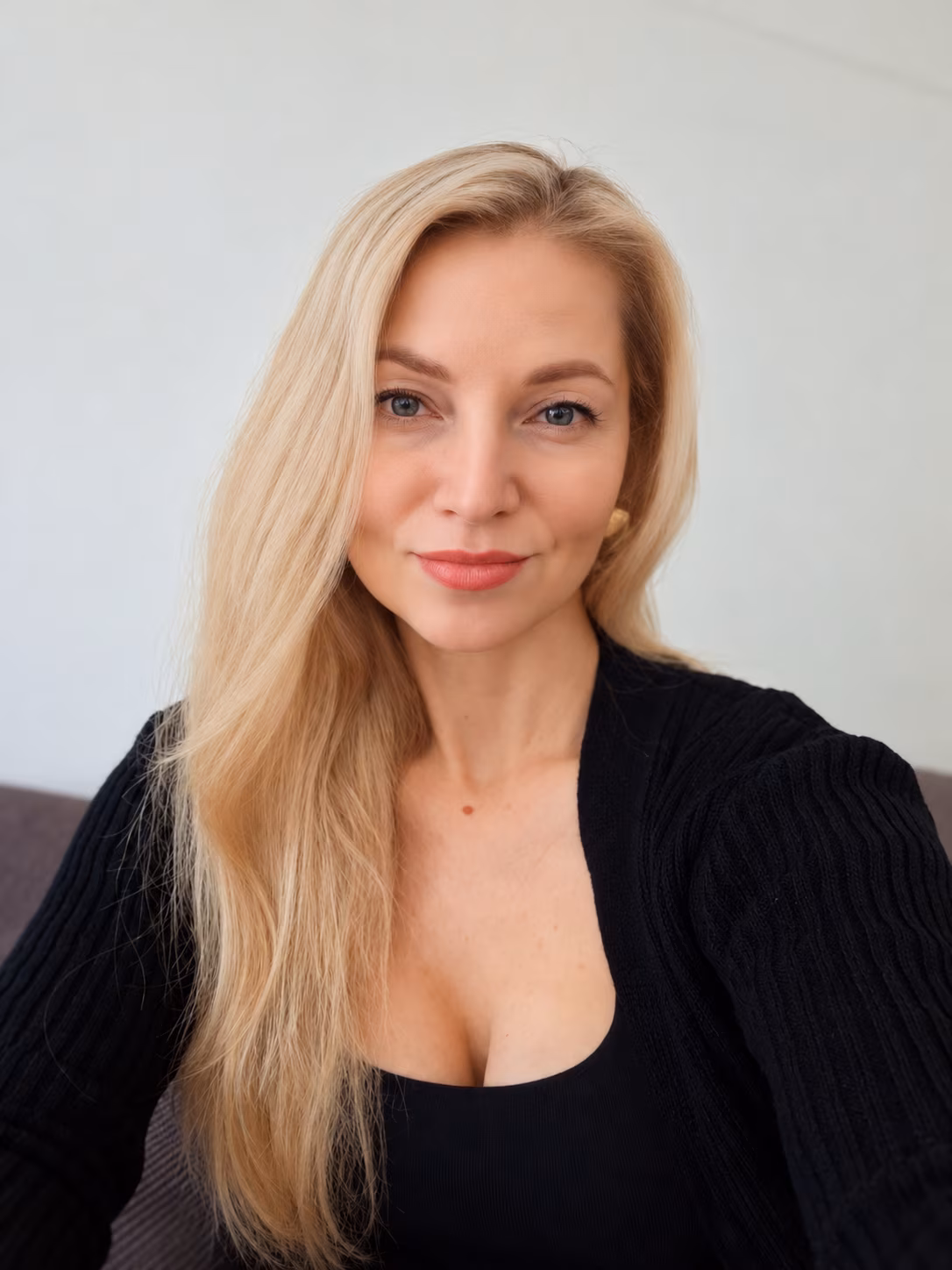 Elena 47 Vinnitsa Ukraine Looking for a man to date and laugh together