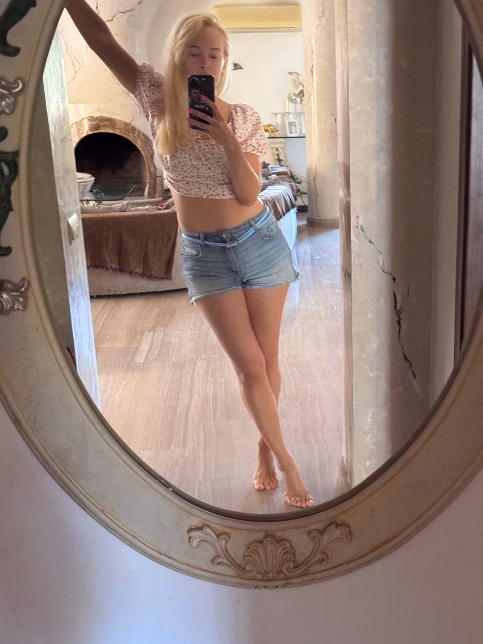 Olena 42 Benalmadena Spain Looking for a man to date and share hobbies