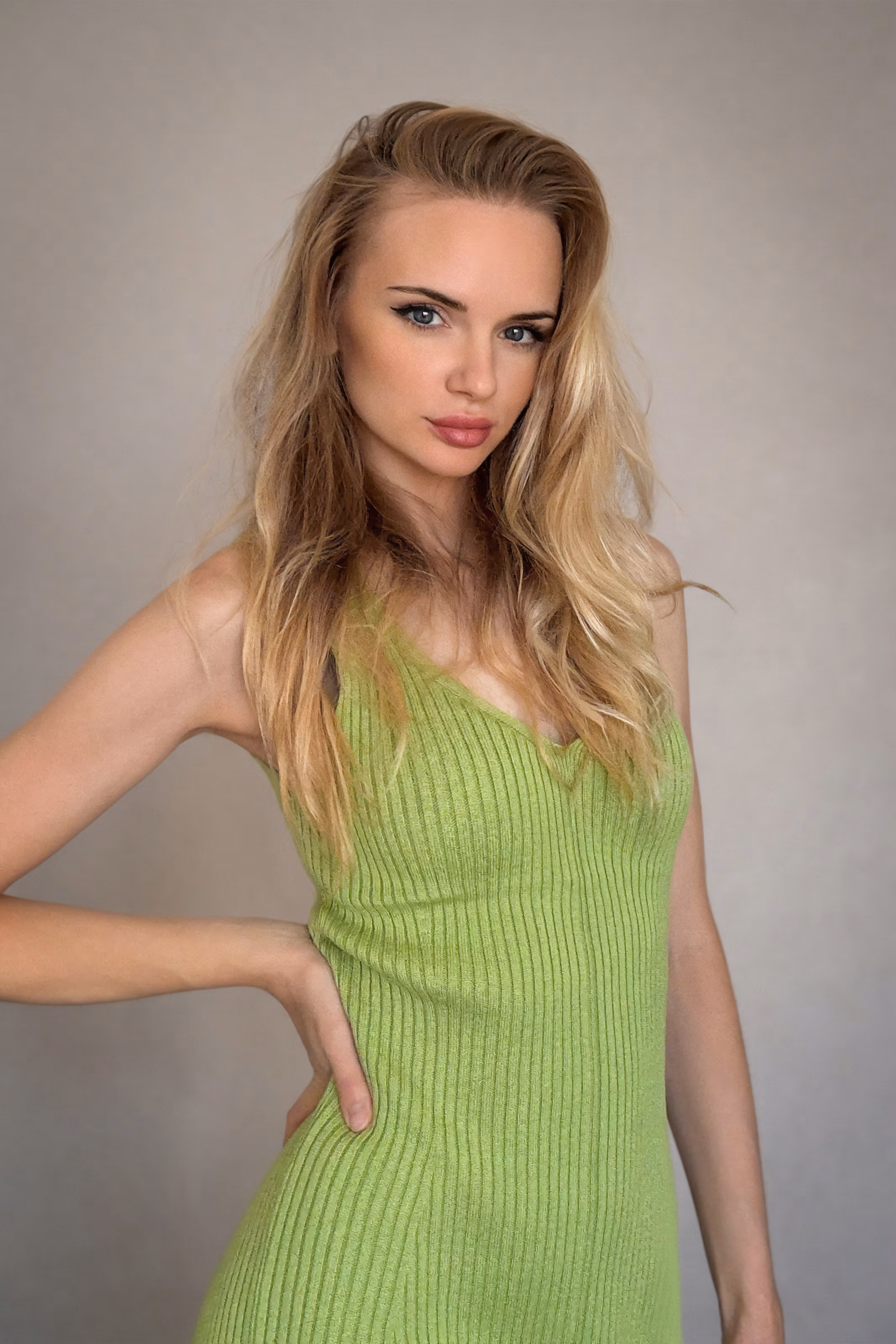 Alena 35 Kyiv Ukraine Ready to date a man who is responsible