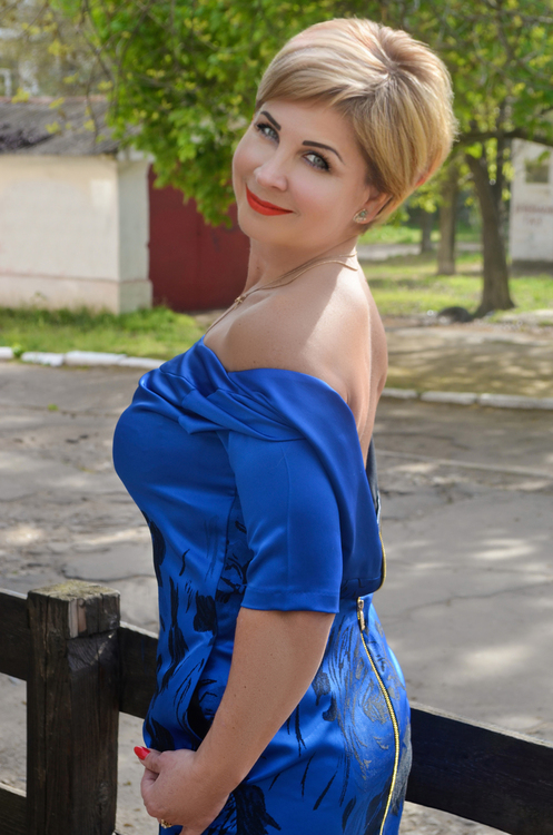 Lyudmila online dating high income